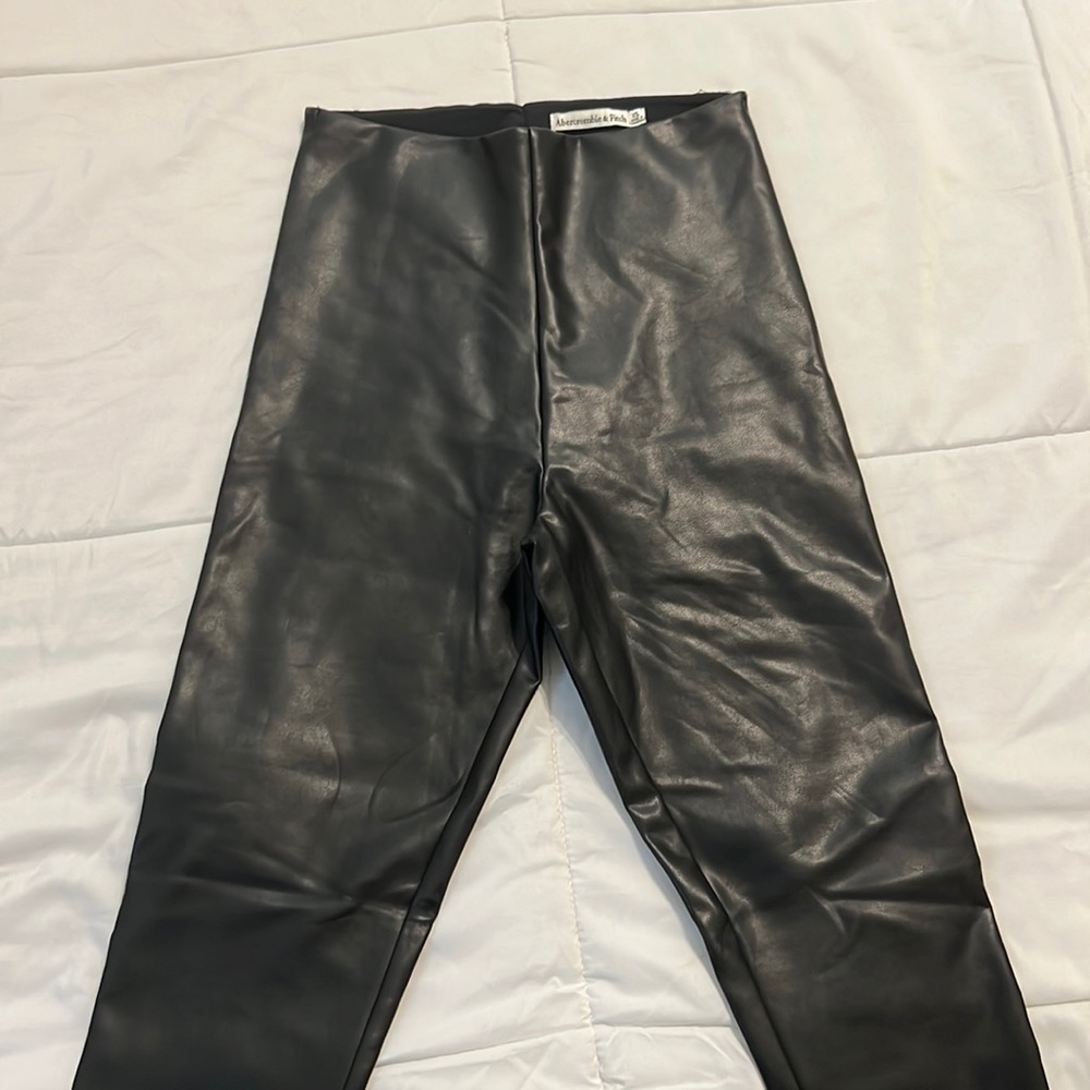 A&F faux leather legging